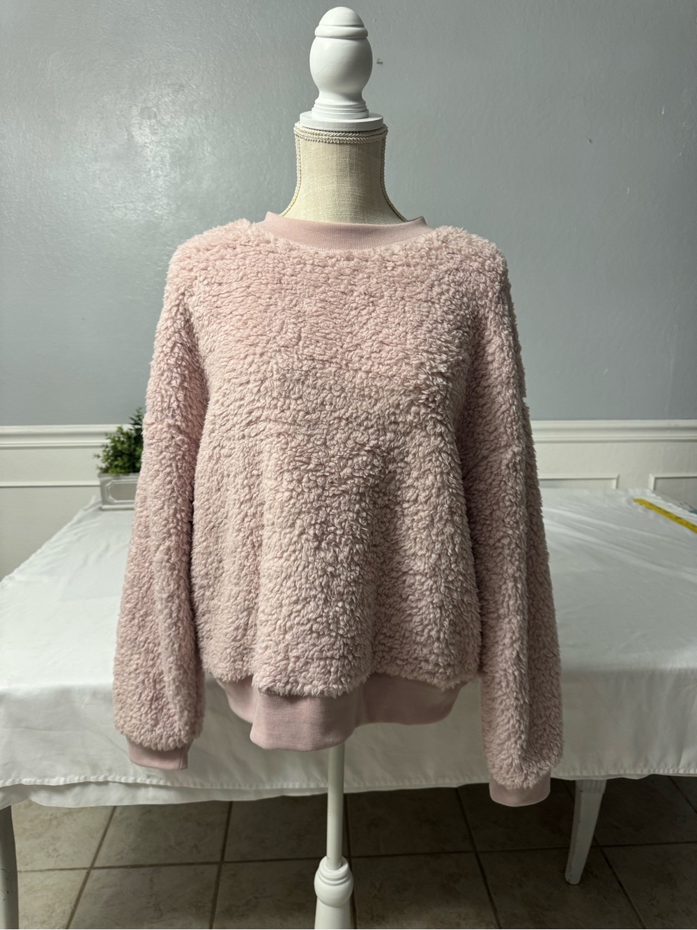 Secret Treasures Blush Pink Sherpa Crew Neck Sweater